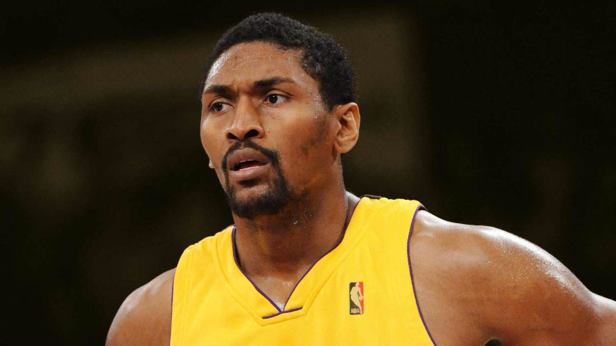 “How many arenas can you get a pedicure and watch the game?” – Artest defended Lakers fans by claiming “they have swag”
