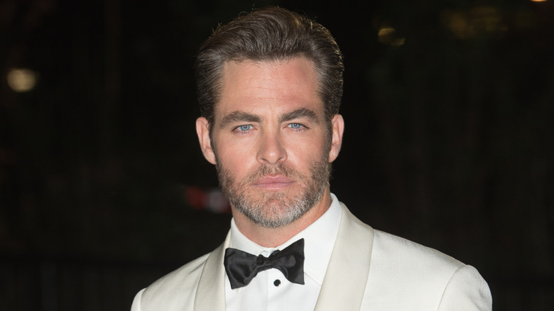 Celebs who went gray and were unrecognizable