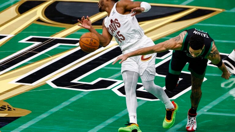 Jayson Tatum gushes over Donovan Mitchell after Celtics victory vs. Cavs